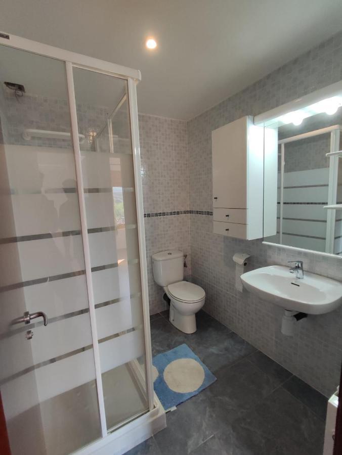 Cala Monica Apartment Camarasa Bagian luar foto